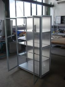 Glasvitrine 2.JPG